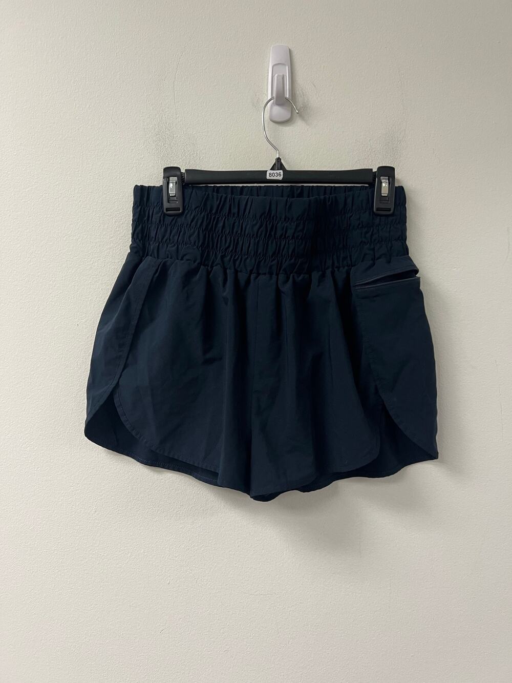 B Navy Shorts Sz XL